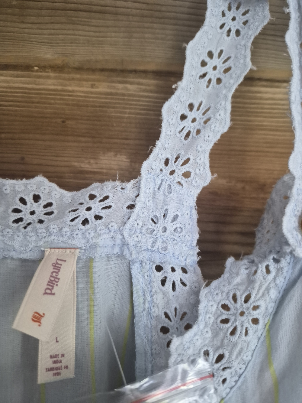 NWTAnthropologie Eyelet Overall Embroidered Lace-Trim Romper. Size L *MINOR FLAW - Picture 7 of 8